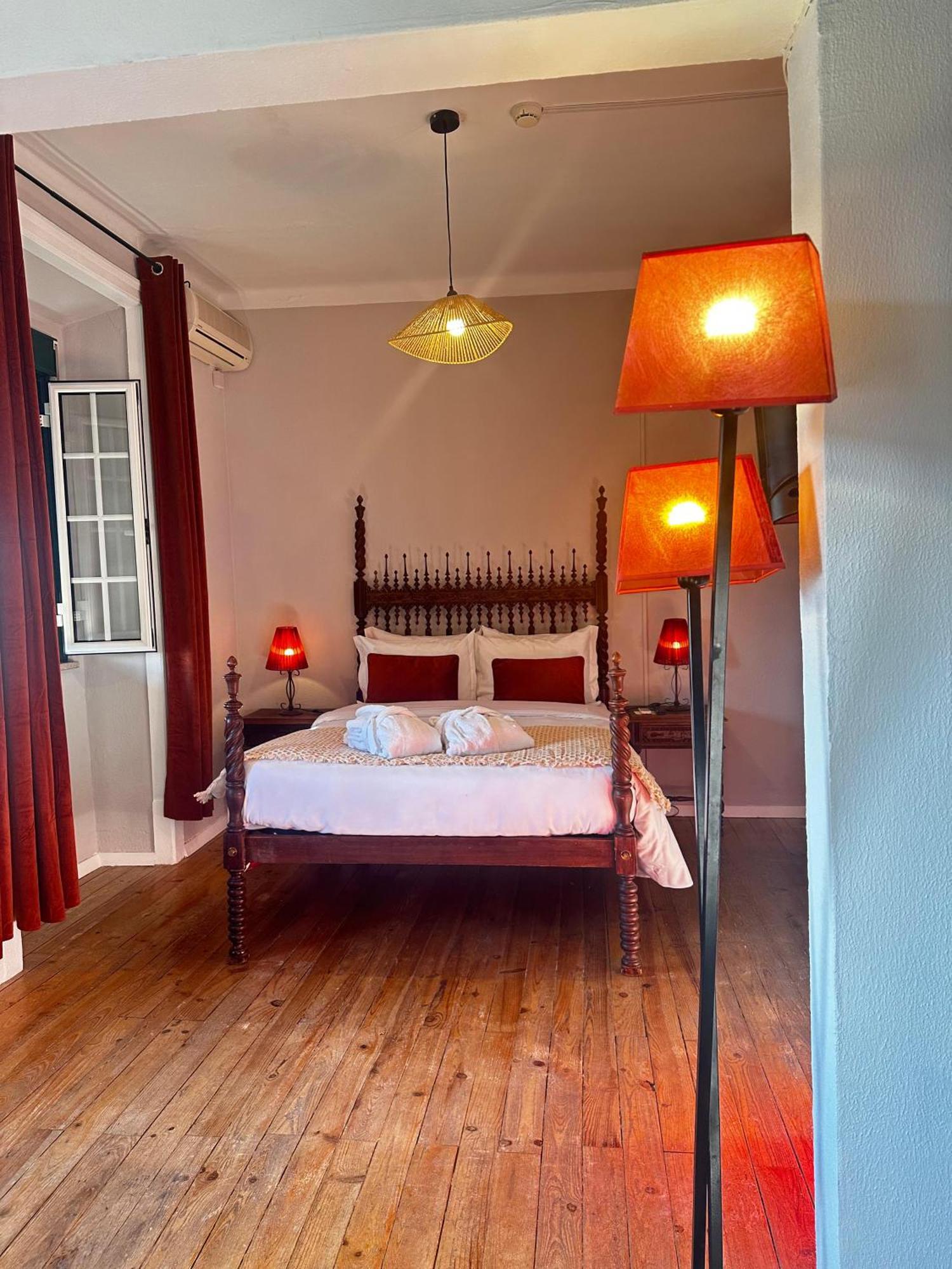 Hotel Boavista - Vintage House Monfortinho Phòng bức ảnh